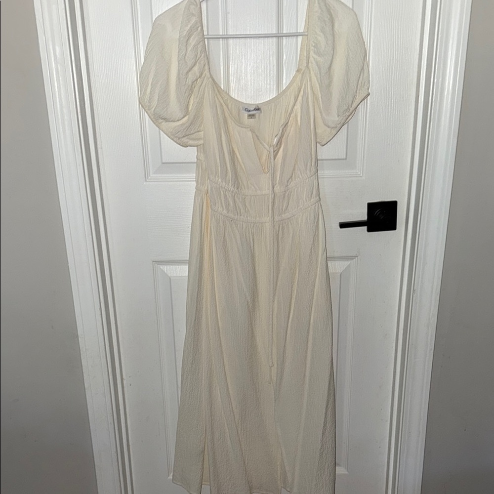 Off the shoulder - Calvin Klein Cream Midi Dress